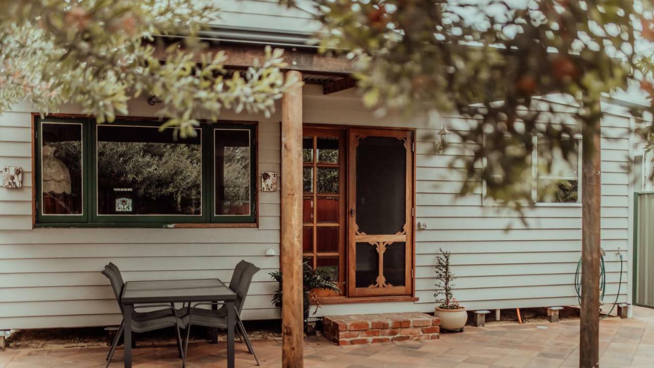 Railway Cottage Банбъри Екстериор снимка
